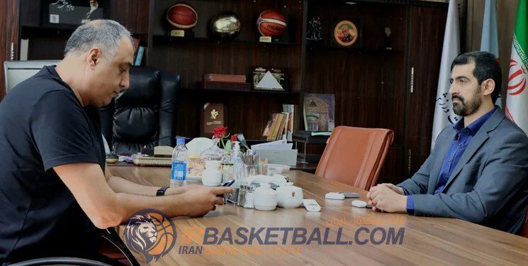 جنجالی که عکس مدیر تیم ملی بسکتبال به پا کرد / فدراسیون فیلم یا عکس دیگری را منتشر کند