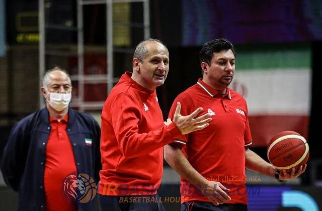 واکنش بی ‌پرده مصطفی هاشمی به گفت و گوهای عجیب و فرافکنانه فدراسیون/ گفتند می‌خواهیم وزن نیمکت را سنگین کنیم، الان سنگین شد؟/ با جامعه بسکتبال صادق باشید