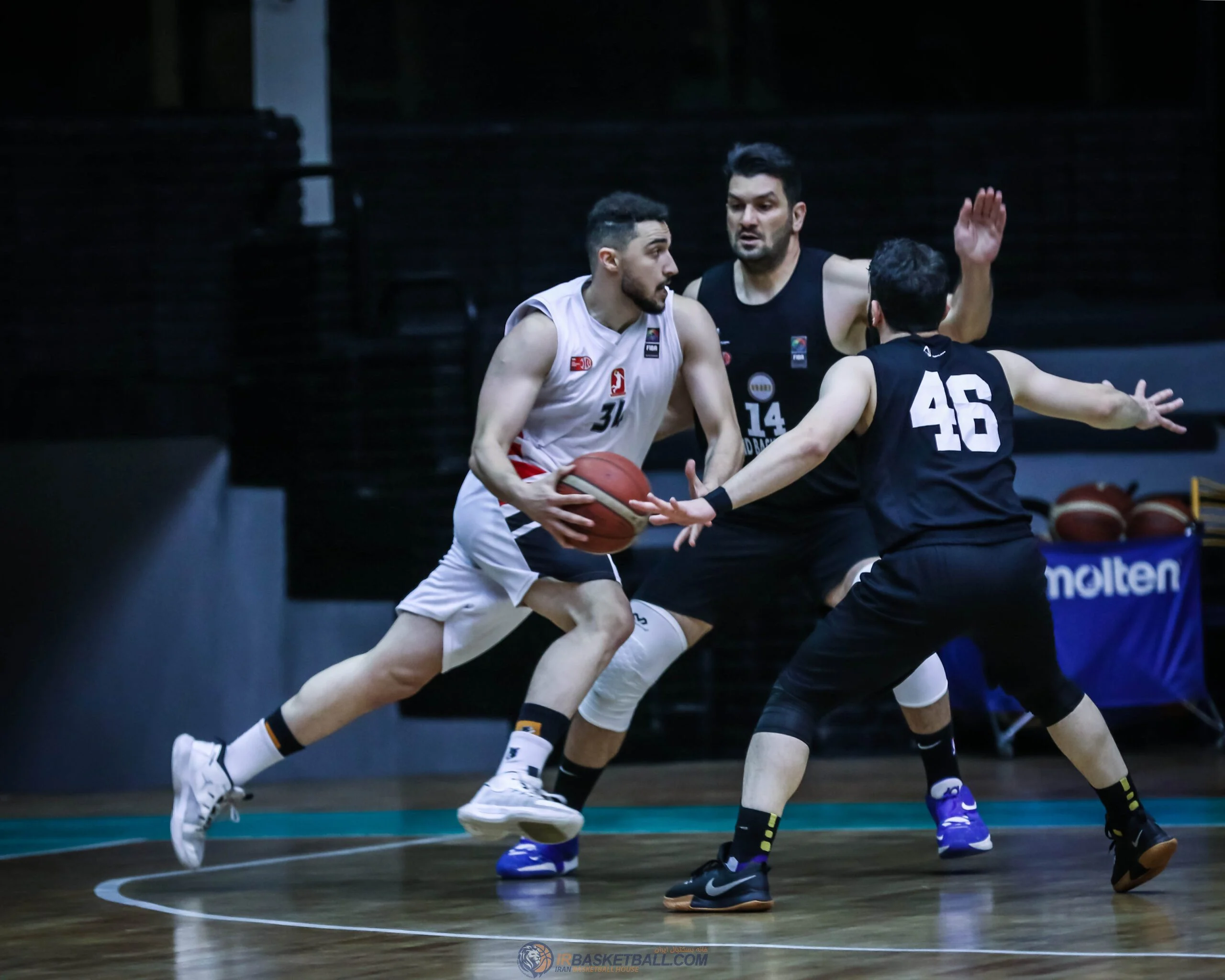 لیگ یک بسکتبال / پایان یک‌هشتم نهایی در روز حذف تیم‌های اصفهانی