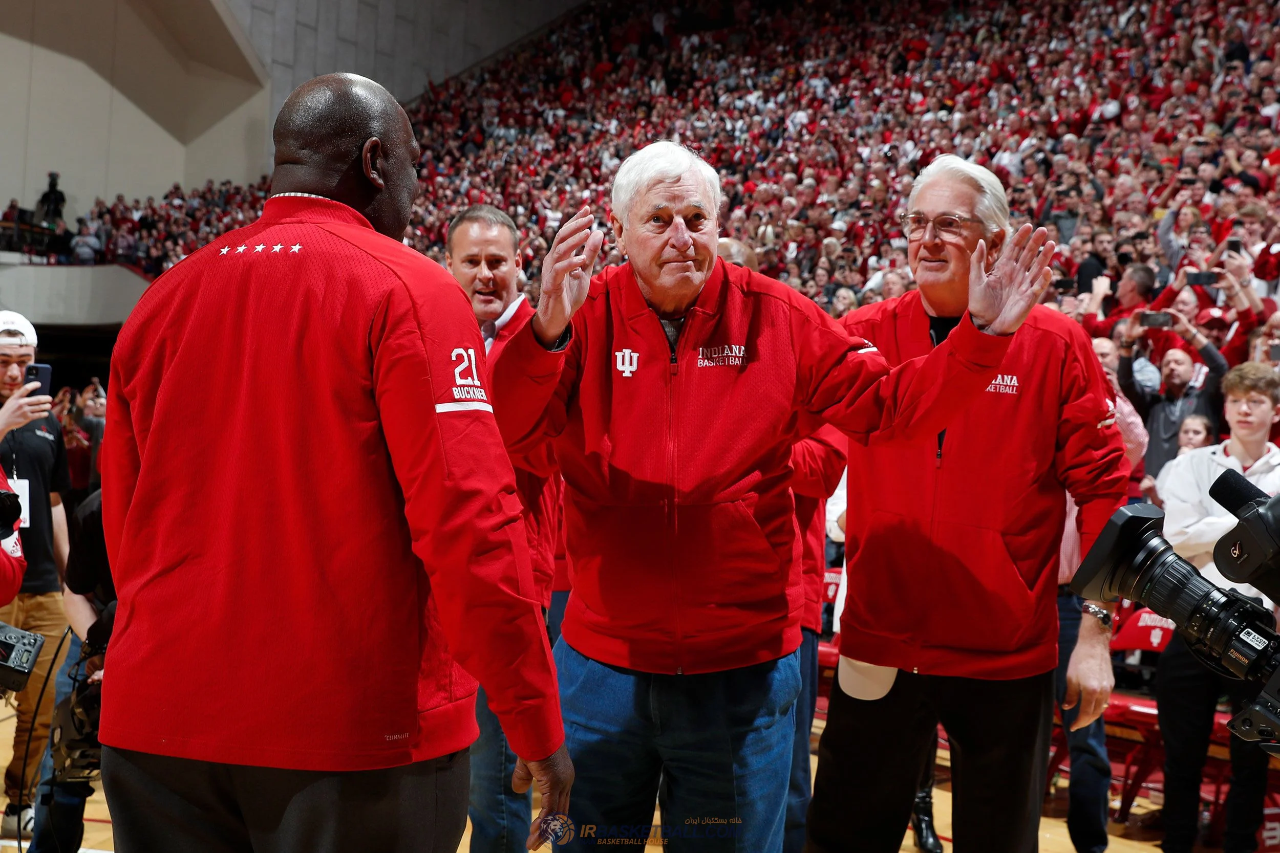 باب نایت مربی بسکتبال در 83 سالگی درگذشت