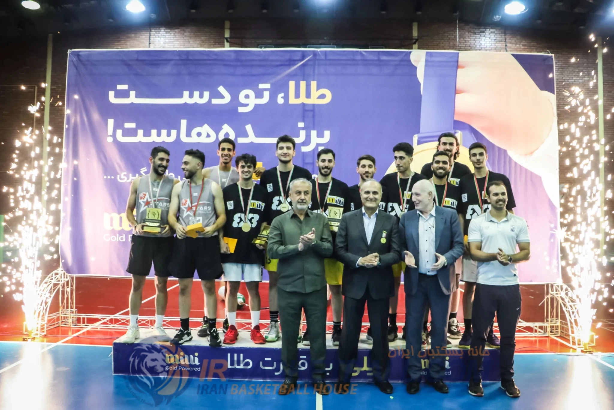 یک شب با شکوه با «ناروپرگاس»/ باران «طلا» با حضور عالی‌جنابان بسکتبال و مدیرعامل پرسپولیس / تعریف تازه‌ای از 3x3 در بخش خصوصی