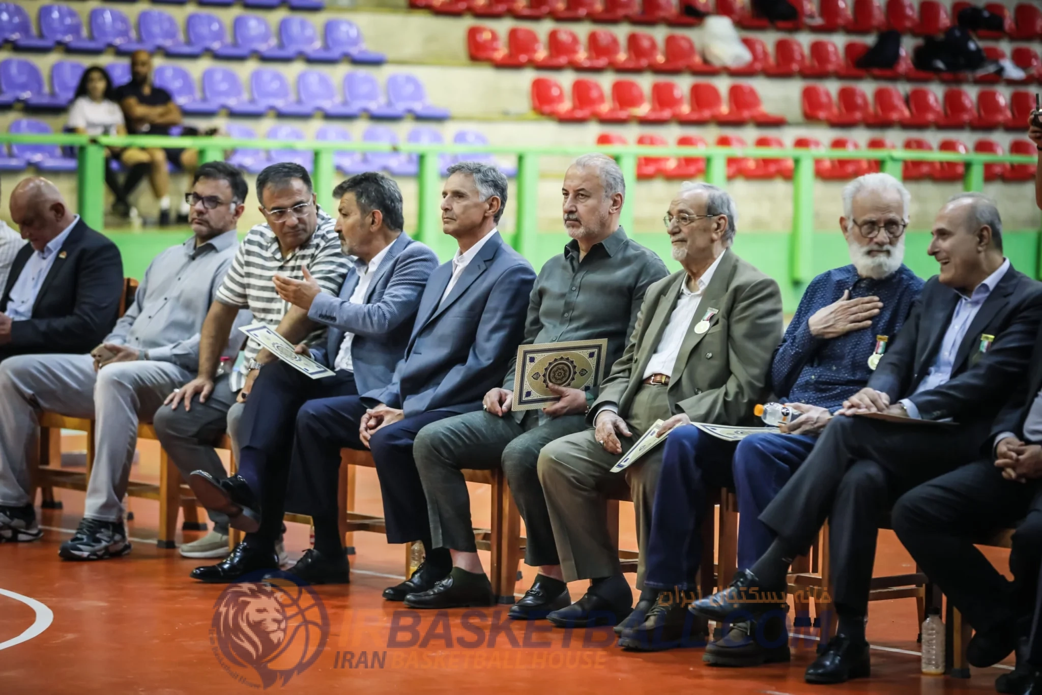 یک شب با شکوه با «ناروپرگاس»/ باران «طلا» با حضور عالی‌جنابان بسکتبال و مدیرعامل پرسپولیس / تعریف تازه‌ای از 3x3 در بخش خصوصی